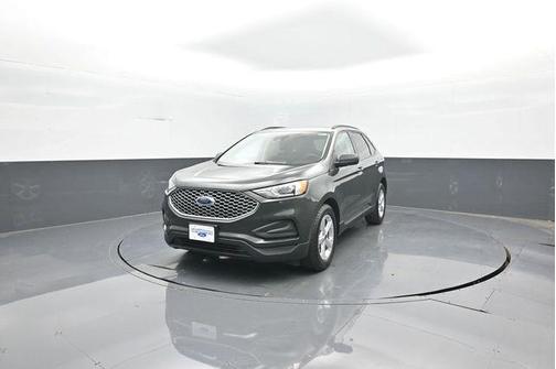 Forged Green Metallic 2023 Ford Edge SE