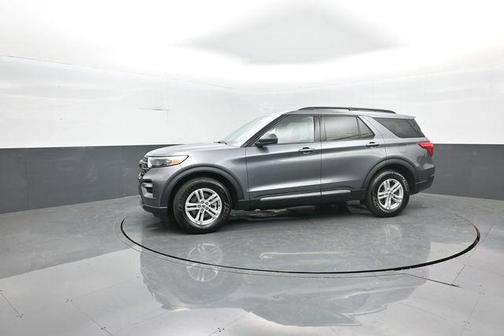 Gray Metallic 2022 Ford Explorer XLT