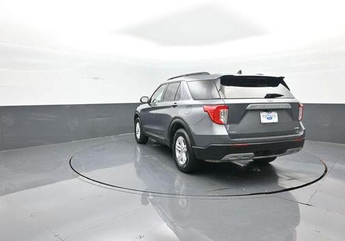 Gray Metallic 2022 Ford Explorer XLT