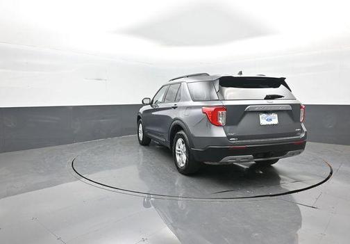 Gray Metallic 2022 Ford Explorer XLT