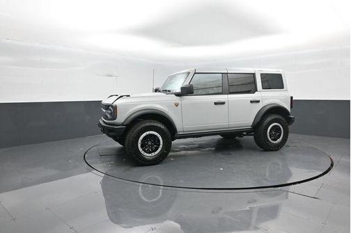 Avalanche 2026 Ford Bronco Badlands