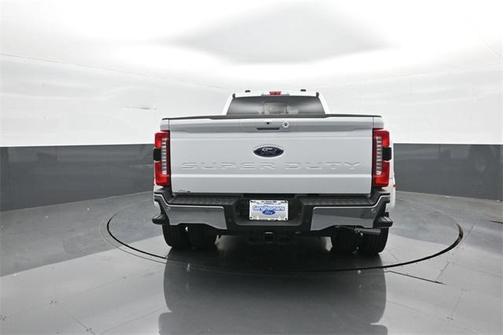 2025 Ford F-350 Lariat Super Duty