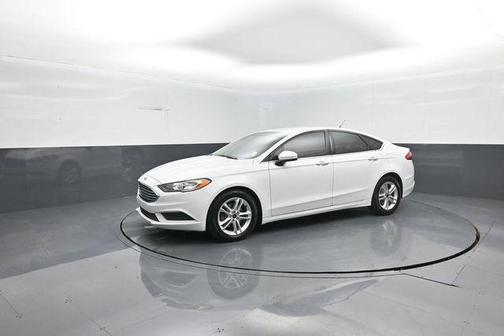 Oxford White 2018 Ford Fusion SE
