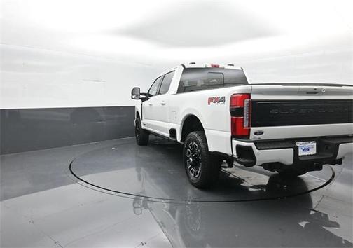 2025 Ford F-250 Platinum