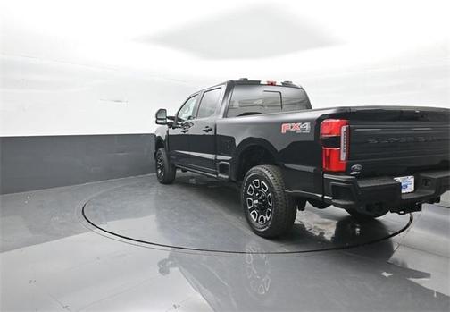 2025 Ford F-350 Platinum