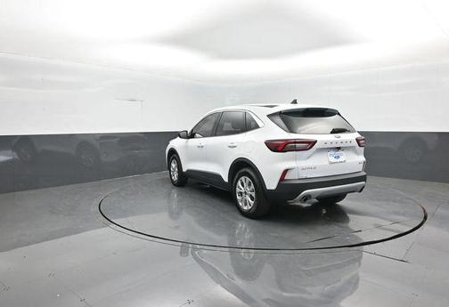 Oxford White 2023 Ford Escape Active