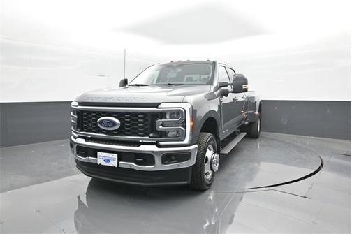 2025 Ford F-350 Lariat Super Duty