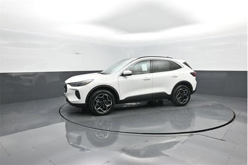 2026 Ford Escape Platinum