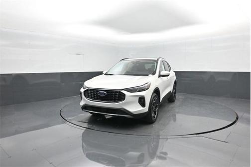 2026 Ford Escape Platinum