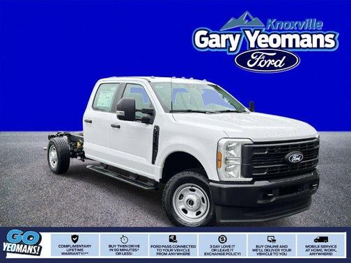 Oxford White 2027 Ford F-350 XL