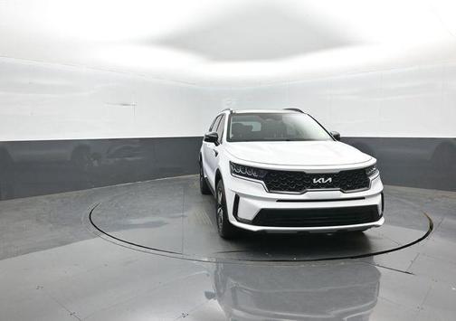 White Pearl 2022 Kia Sorento S