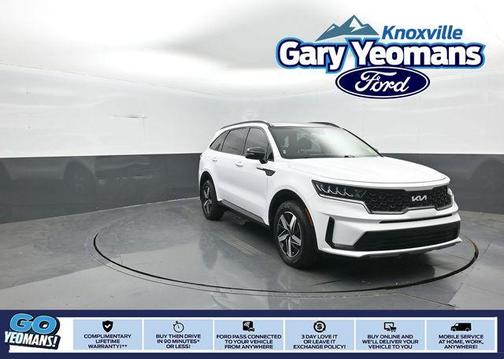 White Pearl 2022 Kia Sorento S