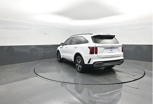 White Pearl 2022 Kia Sorento S