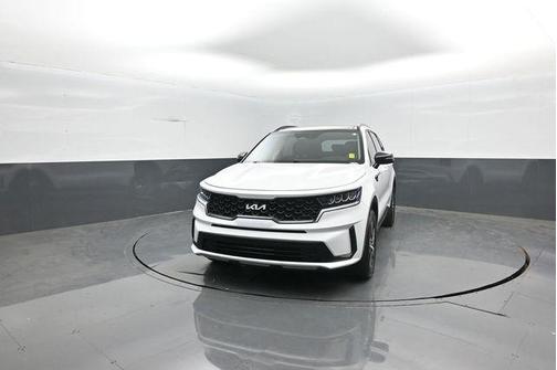 White Pearl 2022 Kia Sorento S