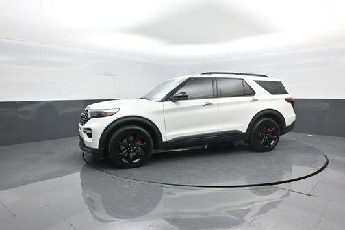 Star White 2022 Ford Explorer ST