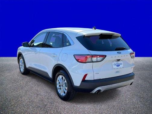 Oxford White 2020 Ford Escape SE
