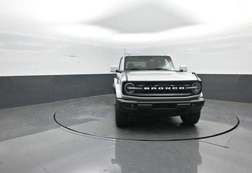 Avalanche 2026 Ford Bronco Outer Banks