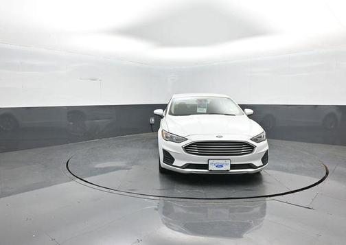 Oxford White 2019 Ford Fusion Hybrid SE
