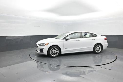 Oxford White 2019 Ford Fusion Hybrid SE