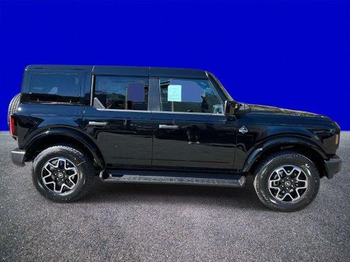 Shadow Black 2026 Ford Bronco Outer Banks