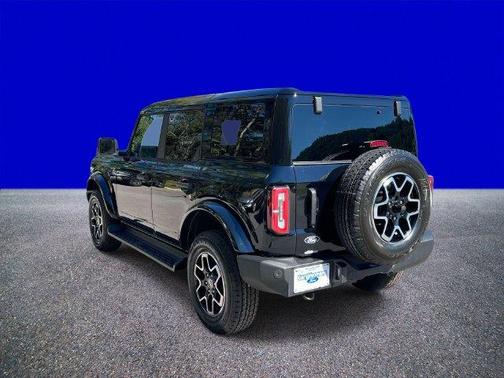 Shadow Black 2026 Ford Bronco Outer Banks