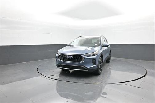 2026 Ford Escape Platinum