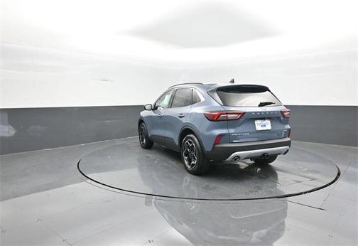 2026 Ford Escape Platinum