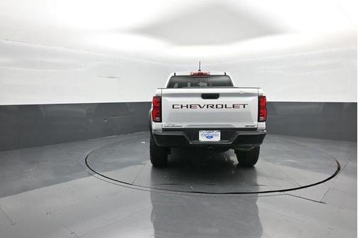Summit White 2024 Chevrolet Colorado ZR2