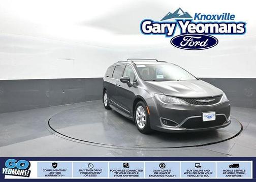 Crystal Metallic 2018 Chrysler Pacifica Touring-L Plus