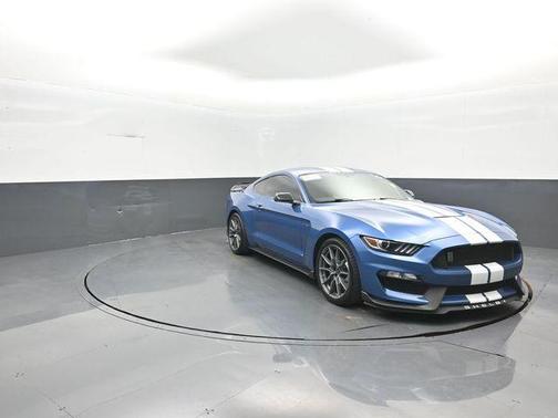 Blue Metallic 2019 Ford Shelby GT350 Base