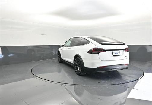 2023 Tesla Model X Plaid