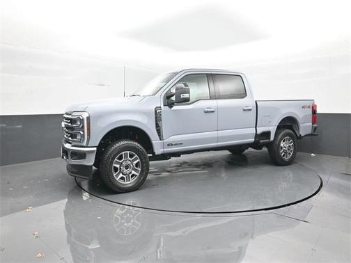 2025 Ford F-350 Lariat Super Duty