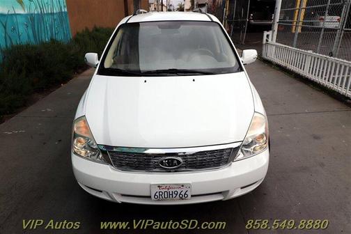 2012 Kia Sedona LX