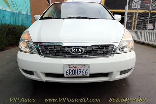 2012 Kia Sedona LX