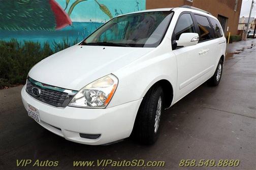 2012 Kia Sedona LX
