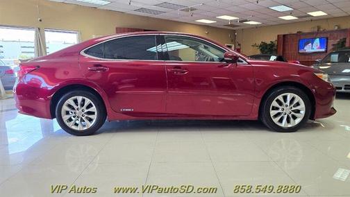 2014 Lexus ES 300h Base