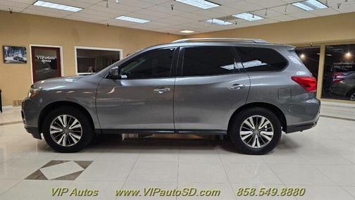 Gray 2020 Nissan Pathfinder SV