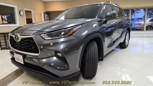 2021 Toyota Highlander LE