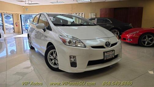 White 2010 Toyota Prius III