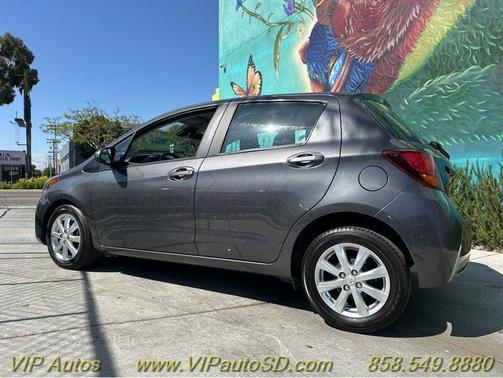 2017 Toyota Yaris LE