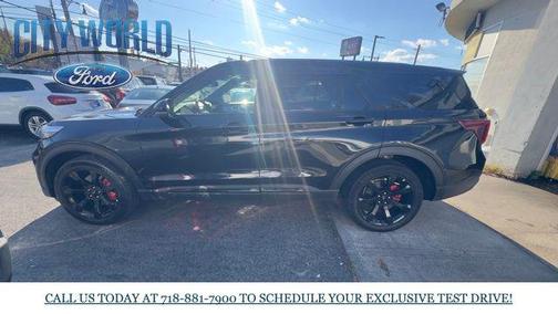 2022 Ford Explorer ST