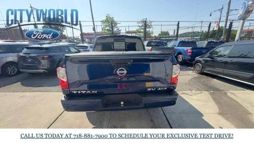 2023 Nissan Titan SV