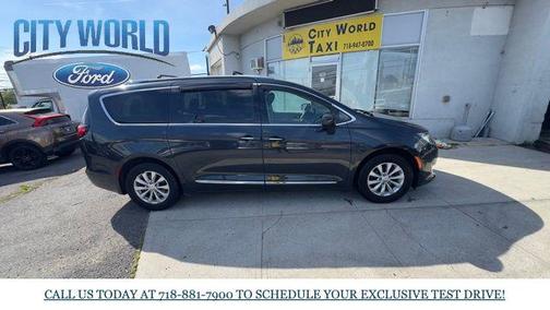 2019 Chrysler Pacifica Touring L