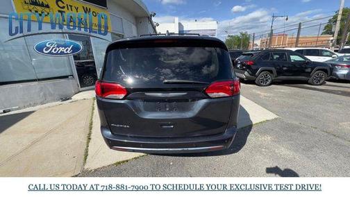 2019 Chrysler Pacifica Touring L