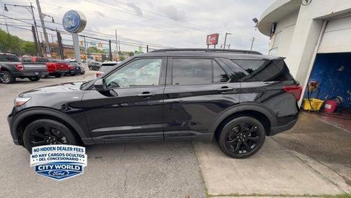 AGATE BLACK METALLIC 2023 Ford Explorer ST-Line