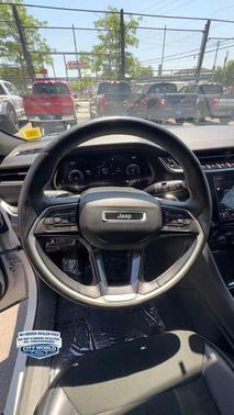 Bright White Clearcoat 2021 Jeep Grand Cherokee L Altitude