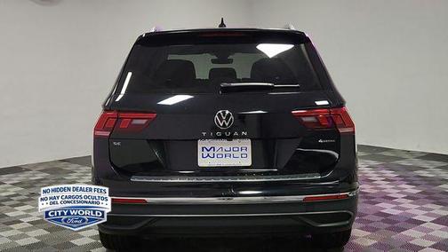 Deep Black Pearl 2024 Volkswagen Tiguan 2.0T SE 4MOTION