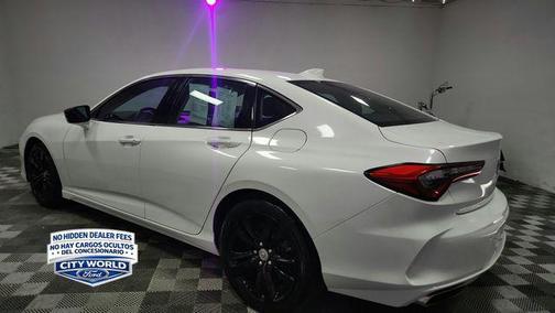 Sparkle Silver met 2023 Acura TLX Technology