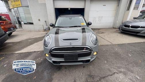 Moonwalk Grey Metallic 2019 MINI Hardtop Cooper S