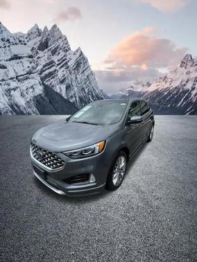 2022 Ford Edge Titanium
